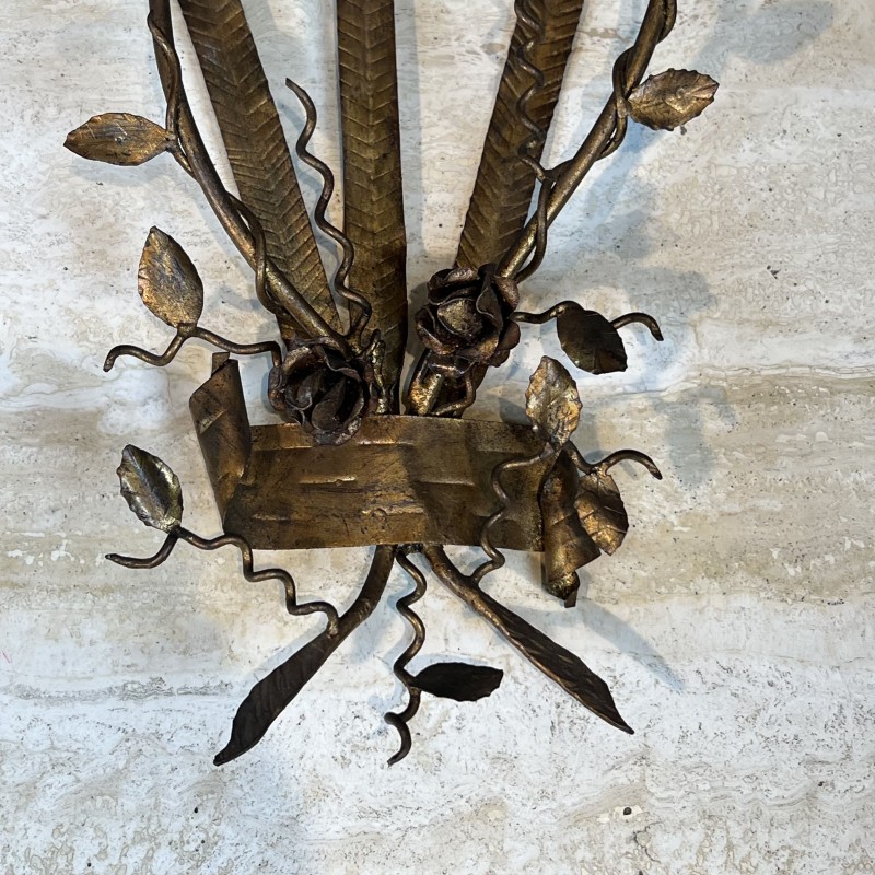 Paire d'Appliques en Fer Forgé Doré à Deux Bras de Lumière | Maison Barrois