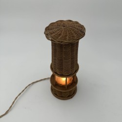 Lampe en Rotin Tressé en Forme de Lampe à Huile, Attribuée | Maison Barrois