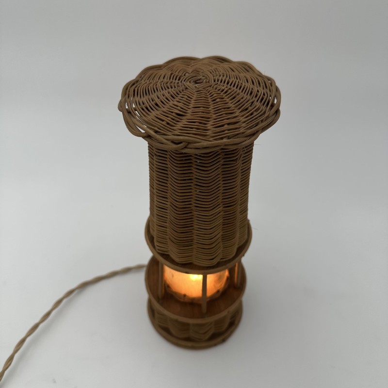 Lampe en Rotin Tressé en Forme de Lampe à Huile, Attribuée | Maison Barrois