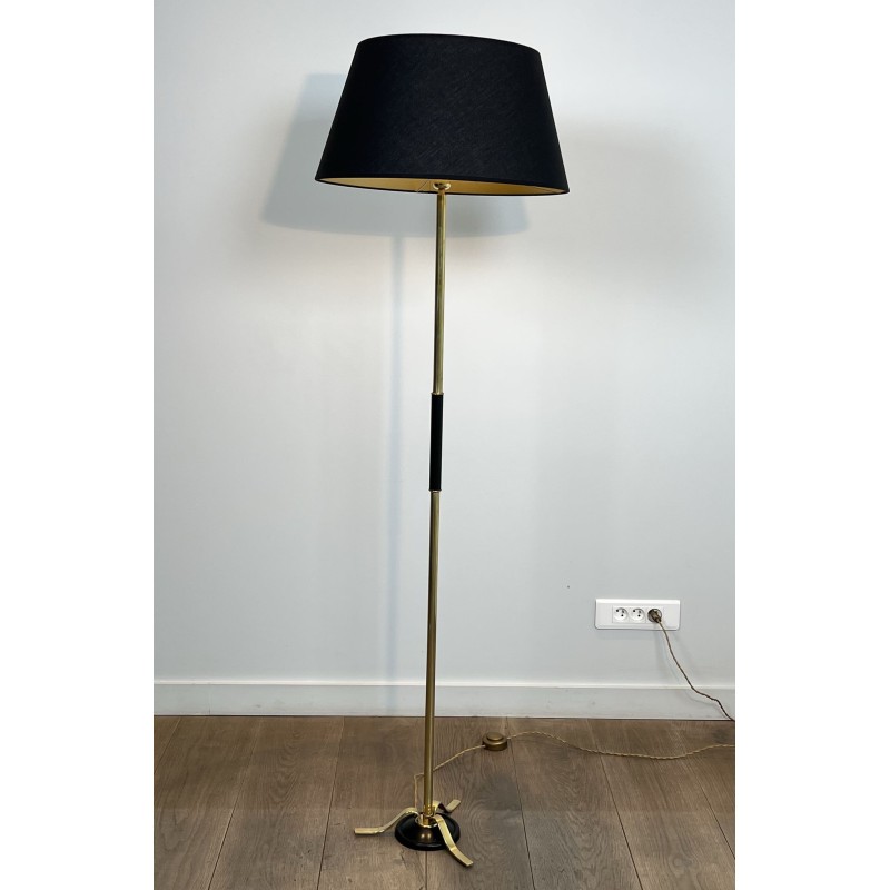 Lampadaire en Laiton à Fût Bagué de Noir, Piètement Tripod | Maison Barrois