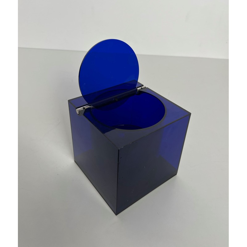 Seau à Glace Cubique en Plexiglas Bleu à Couvercle Pivotan | Maison Barrois
