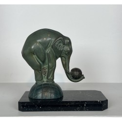 Pair of Art Deco Elephant Bookends in Spelter with Green P | Maison Barrois