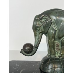 Paire de Serre-Livres Art Déco aux Éléphants en Régule à P | Maison Barrois