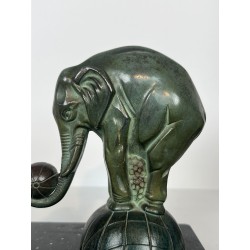 Paire de Serre-Livres Art Déco aux Éléphants en Régule à P | Maison Barrois