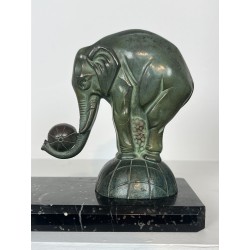 Paire de Serre-Livres Art Déco aux Éléphants en Régule à P | Maison Barrois
