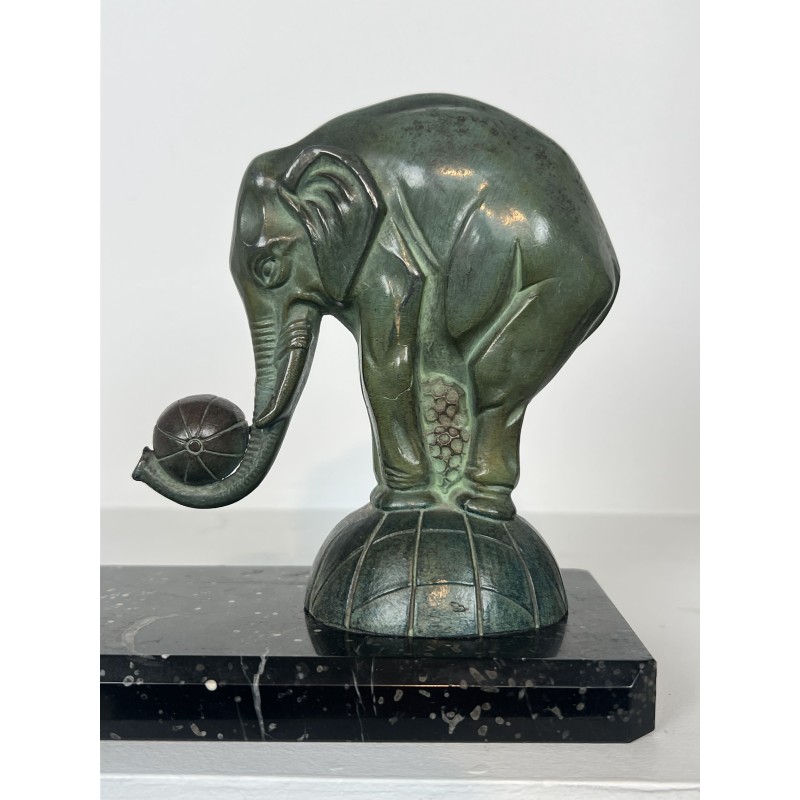 Paire de Serre-Livres Art Déco aux Éléphants en Régule à P | Maison Barrois