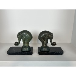 Paire de Serre-Livres Art Déco aux Éléphants en Régule à P | Maison Barrois