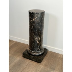 Display Column in Painted Wood Imitating Black Faux Marble | Maison Barrois