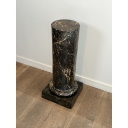 Colonne de Présentation en Bois Peint Façon Faux Marbre No | Maison Barrois