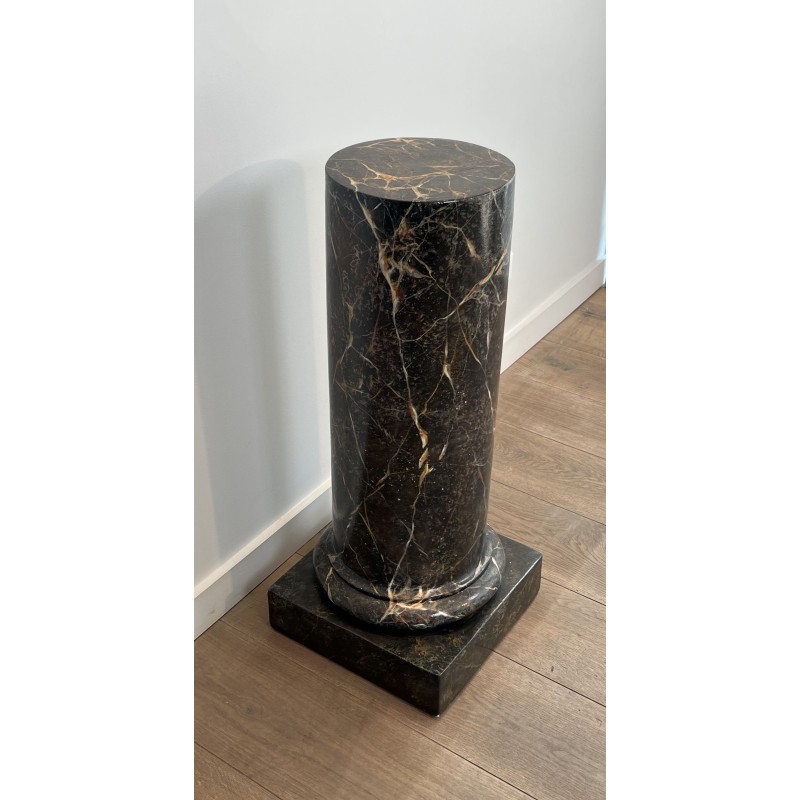Colonne de Présentation en Bois Peint Façon Faux Marbre No | Maison Barrois