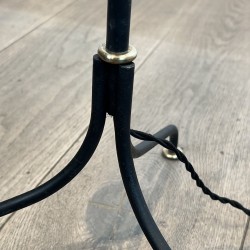 Lampadaire Tripode en Métal Laqué Noir, Fuseau de Laiton a | Maison Barrois