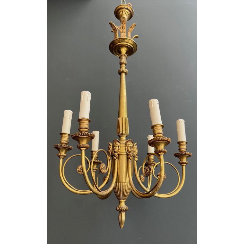 Lustre en Bronze Doré à Mascarons Féminins et Six Lumières | Maison Barrois