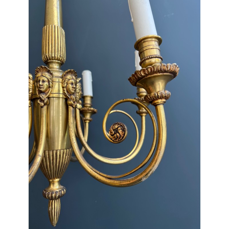 Lustre en Bronze Doré à Mascarons Féminins et Six Lumières | Maison Barrois