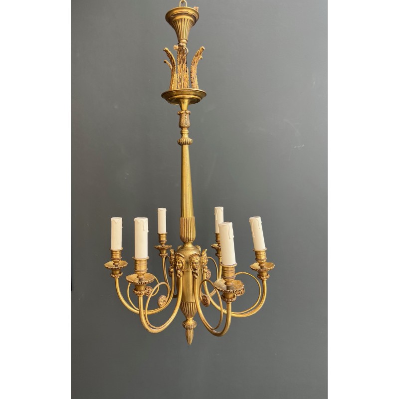 Lustre en Bronze Doré à Mascarons Féminins et Six Lumières | Maison Barrois
