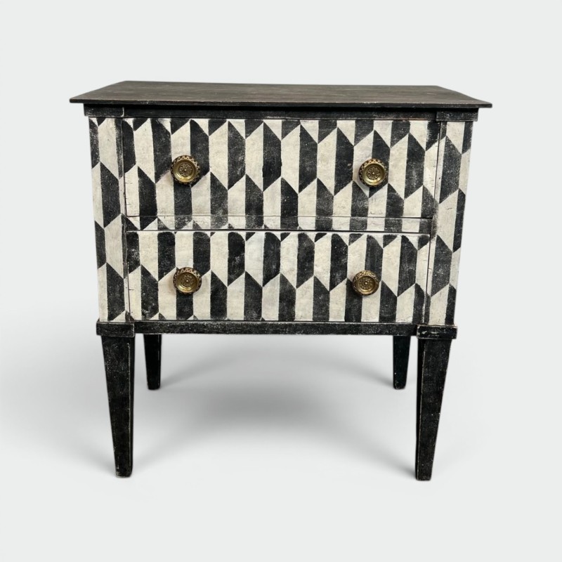 Small Italian Painted Wood Commode, Trompe-l’Oeil Checkerboard, 19th Century | Maison BARROIS