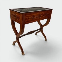 Mahogany Jardinière with Amaranth Marquetry, «X» Base and Gilt Bronze Claw Feet, Charles X Period