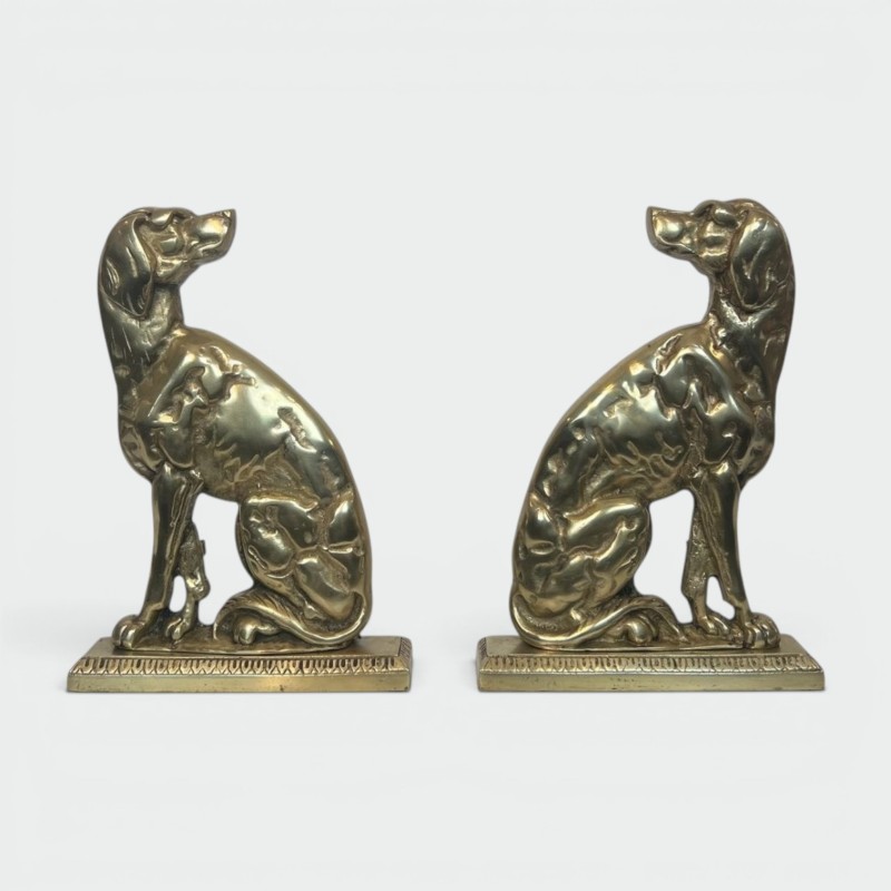 Paire de Chenets en Bronze à Décor de Chiens Assis, Époque Art Déco