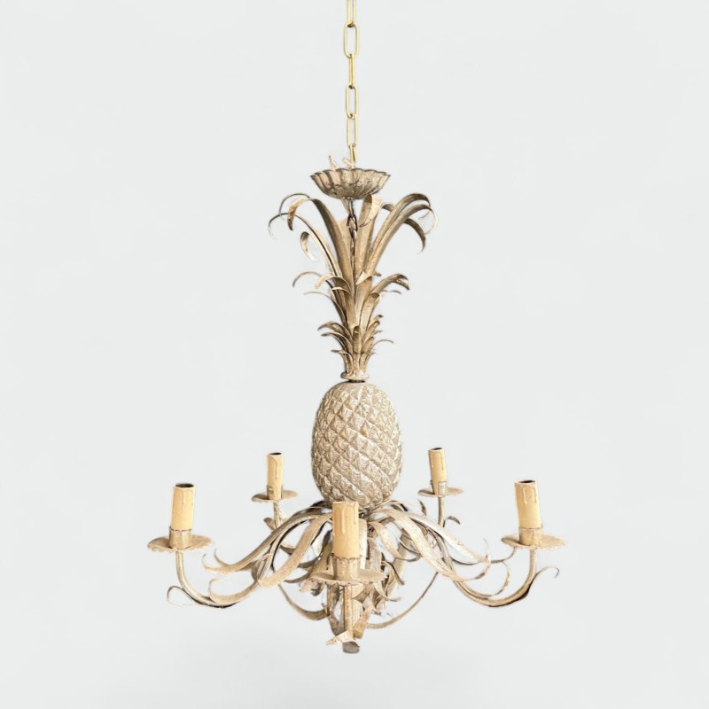 Lustre Ananas en Tôle Patinée Crème et Argentée à Six Lumi | Maison Barrois
