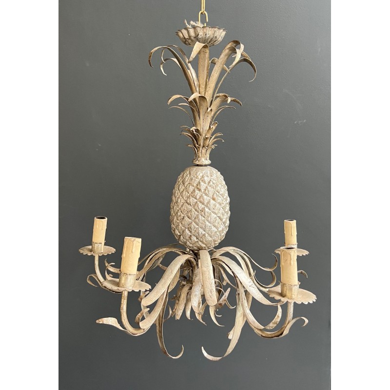 Lustre Ananas en Tôle Patinée Crème et Argentée à Six Lumi | Maison Barrois