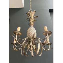 Lustre Ananas en Tôle Patinée Crème et Argentée à Six Lumi | Maison Barrois