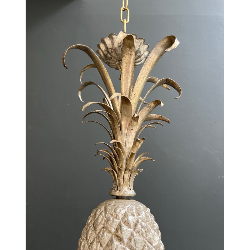 Lustre Ananas en Tôle Patinée Crème et Argentée à Six Lumi | Maison Barrois