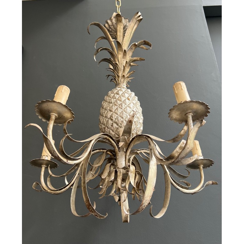 Lustre Ananas en Tôle Patinée Crème et Argentée à Six Lumi | Maison Barrois