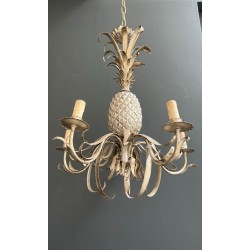 Lustre Ananas en Tôle Patinée Crème et Argentée à Six Lumi | Maison Barrois