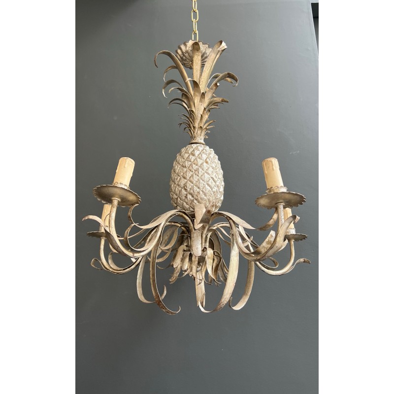 Lustre Ananas en Tôle Patinée Crème et Argentée à Six Lumi | Maison Barrois