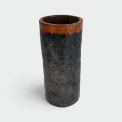 Vase Rouleau en Céramique Brutaliste, Corps Noir Texturé e | Maison Barrois