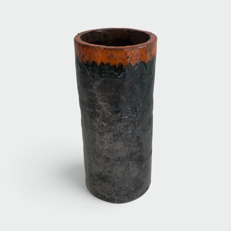 Vase Rouleau en Céramique Brutaliste, Corps Noir Texturé e | Maison Barrois