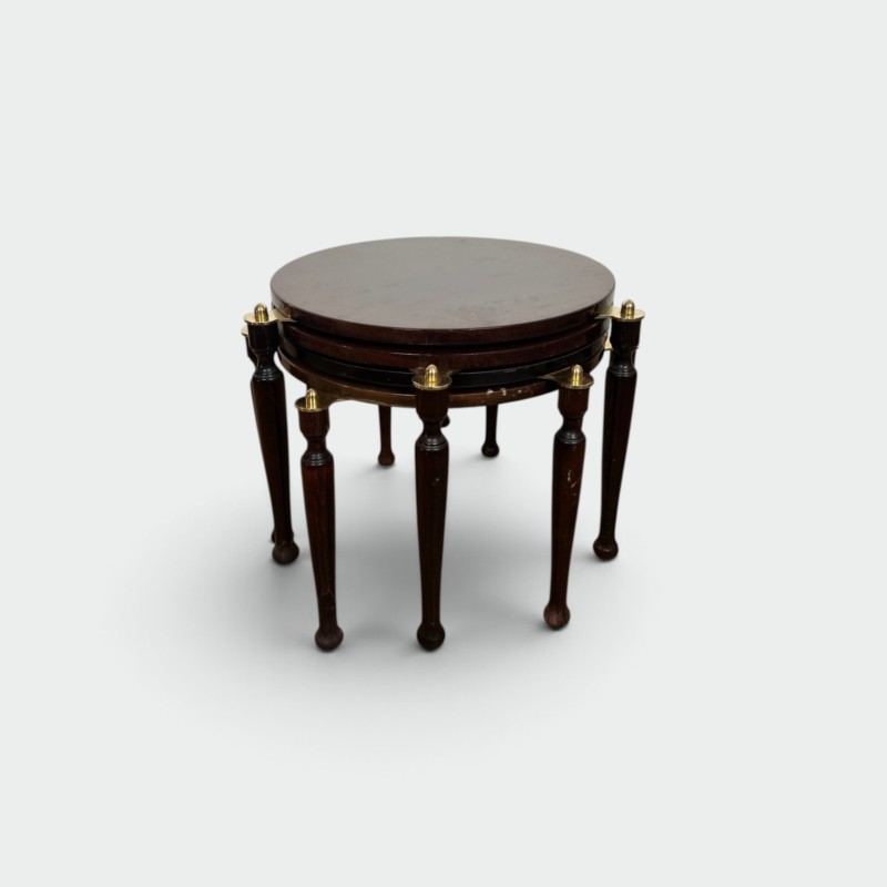 Suite de Quatre Tables Gigognes Superposables Pivotantes E | Maison Barrois