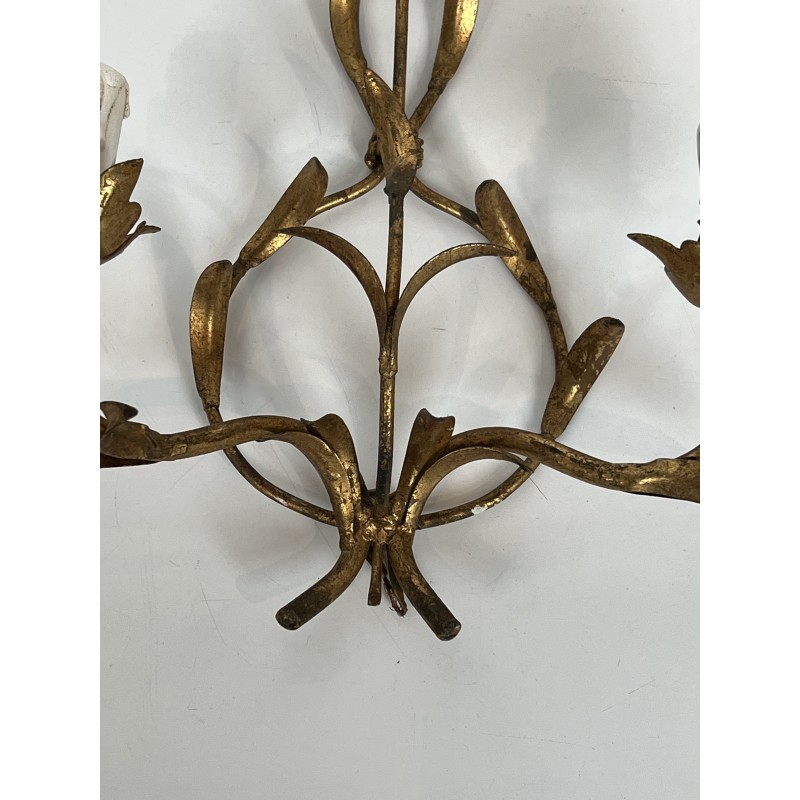Suite de Quatre Appliques à Deux Bras de Lumières en Métal | Maison Barrois