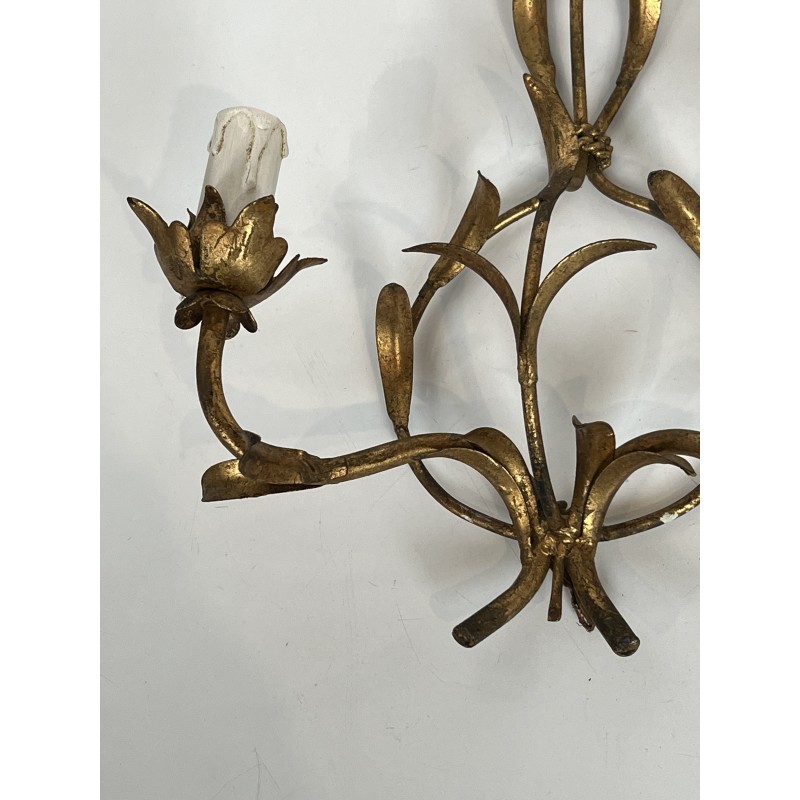 Suite de Quatre Appliques à Deux Bras de Lumières en Métal | Maison Barrois