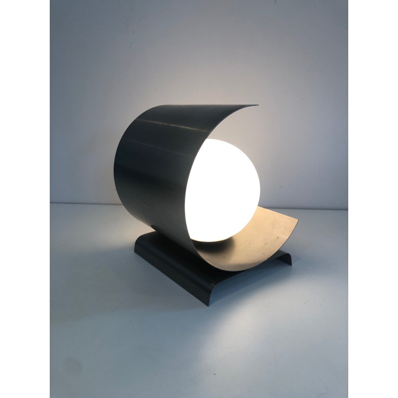 Lampe Moderniste en Tôle d'Acier Brossé Et Boule, Modernis | Maison Barrois