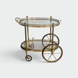 Table Roulante Ovale en Laiton à Galerie Ajourée et PommeS | Maison Barrois