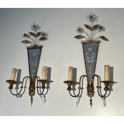 Paire d'Appliques en Métal Doré à Miroirs Gravés à Décors, | Maison Barrois
