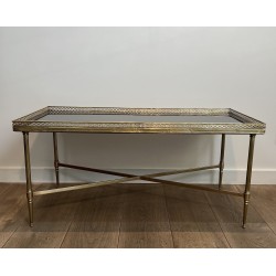 Table Basse Rectangulaire en Laiton à Galerie Ajourée, Néo | Maison Barrois