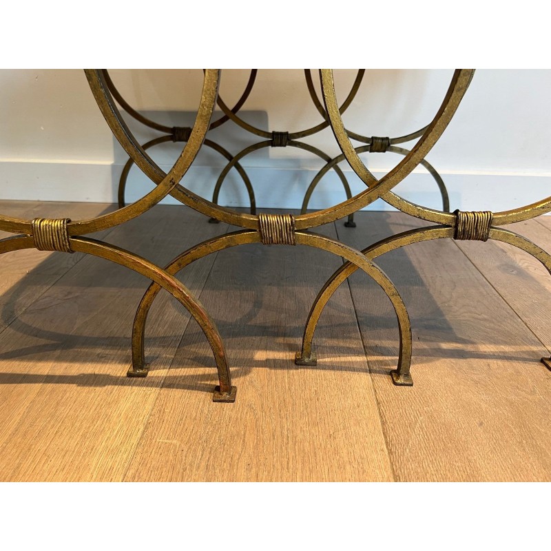 Suite de Trois Tables Gigognes en Fer Forgé Doré à Piètement, Néo-classique, Travail Français, de la Maison Ramsay, vers 1940