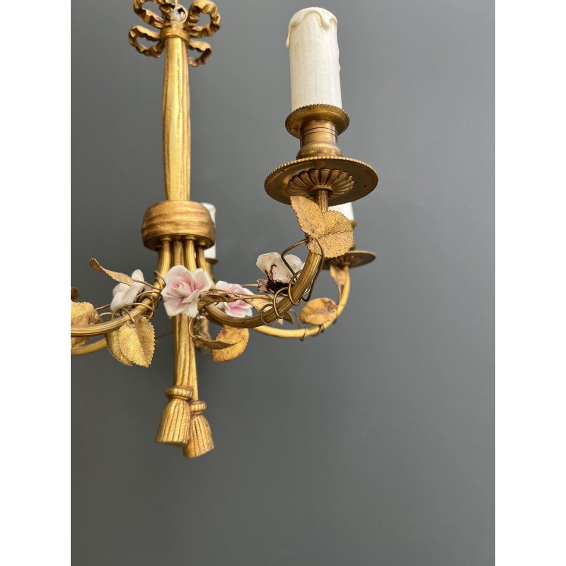 Chandelier in Gilt Bronze with a Ribbon Bow and Porcelain Flowers, Louis XVI, French Work, circa 1920