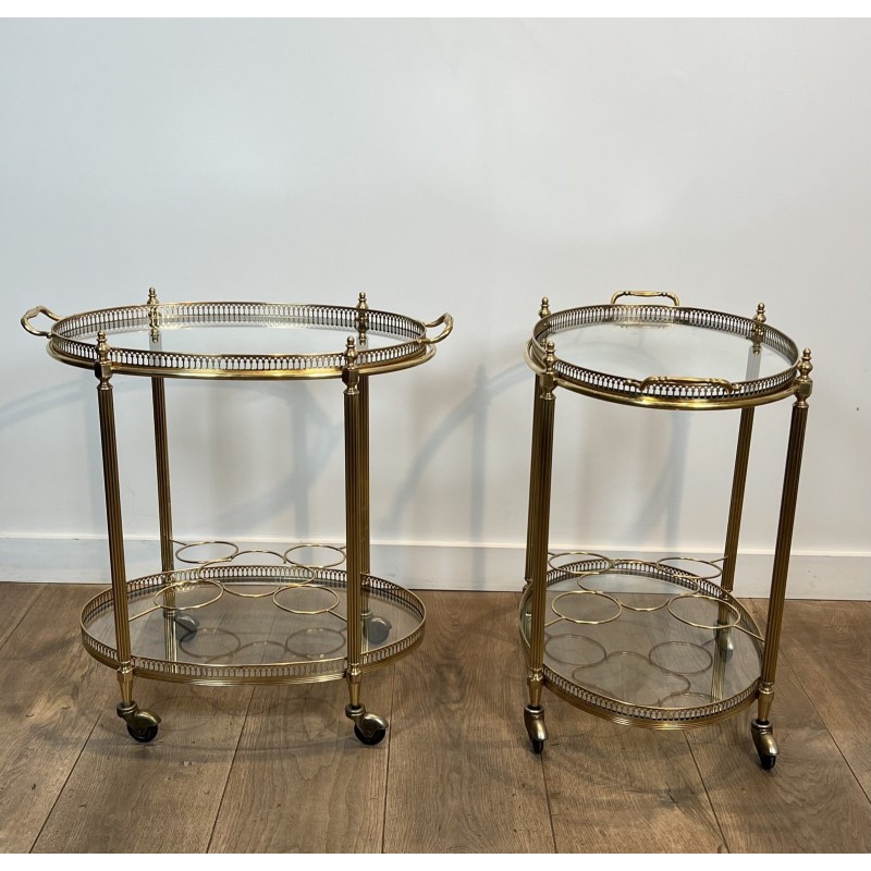 Paire de Tables Roulantes Ovales Graduées, Néo-classique, Travail Français, dans le Goût de la Maison Baguès, vers 1950