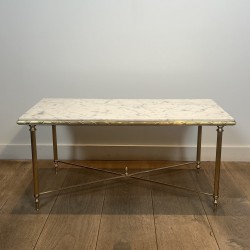 Table Basse Rectangulaire en Laiton à Plateau de Marbre Blanc, Néo-classique, Travail Français, de la Maison Jansen, vers 1950