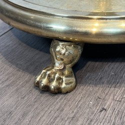 Lampadaire en Bakélite Ambrée et Laiton Doré, Base Circulaire à Pieds Griffes, Néo-classique, Travail Français, vers 1940