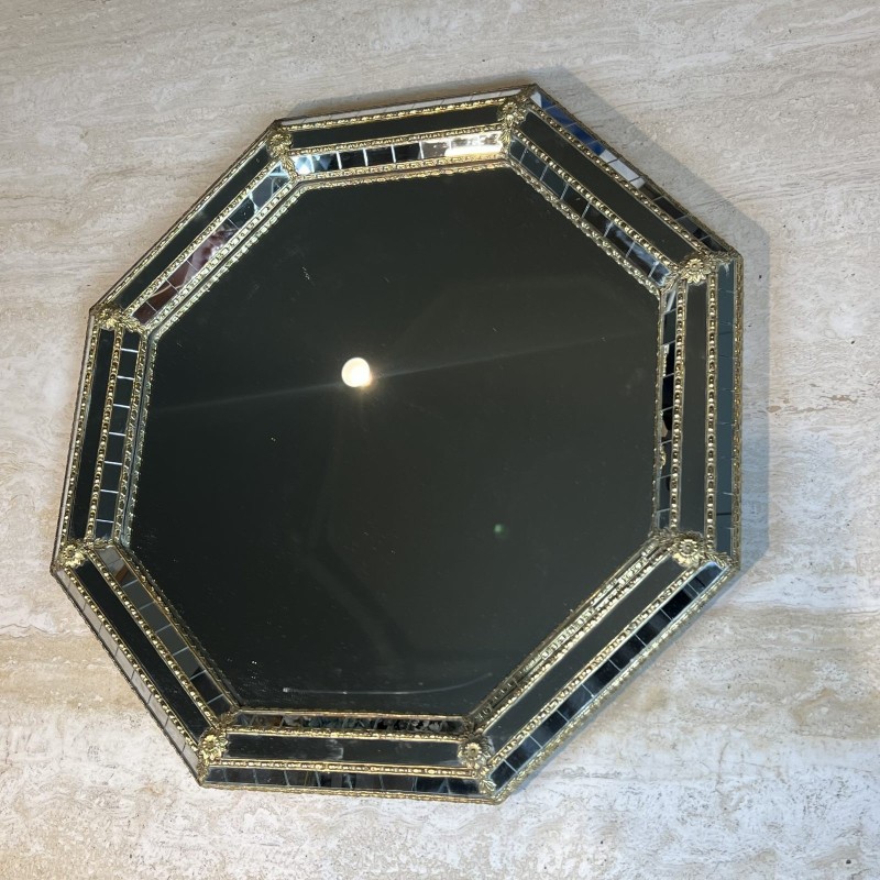Miroir Mural Octogonal Multi-Facettes à Glaces Noires et Guirlandes de Laiton, Néo-classique, Travail Français, vers 1970
