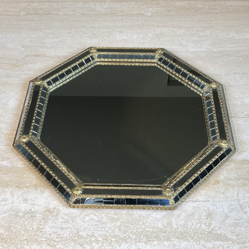 Miroir Mural Octogonal Multi-Facettes à Glaces Noires et Guirlandes de Laiton, Néo-classique, Travail Français, vers 1970