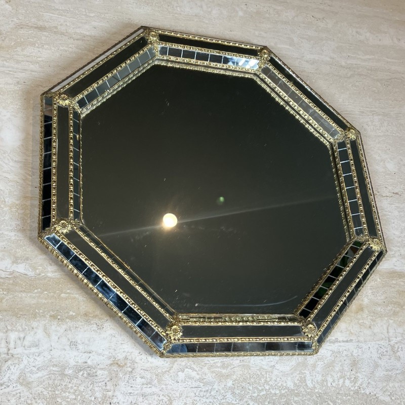 Miroir Mural Octogonal Multi-Facettes à Glaces Noires et Guirlandes de Laiton, Néo-classique, Travail Français, vers 1970