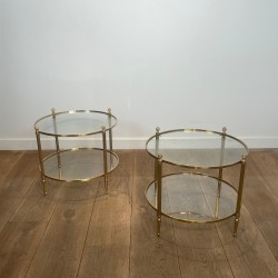 Paire de Bouts de Canapé Ronds en Laiton à Deux Plateaux, Néo-classique, Travail Français, de la Maison Jansen, vers 1950