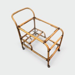 Table Roulante en Rotin à Panneaux d’Anneaux Entrelacés et Liens de Cuir, France circa 1950