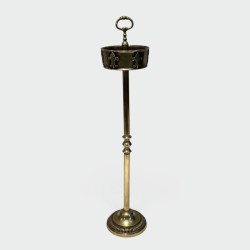 Bronze Standing Ashtray with Fleur-de-Lis Décor, France, circa 1940