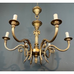 Lustre Bronze aux Têtes de Béliers, Style Louis XVI, Goût Maison Jansen, vers 1940 – Maison BARROIS