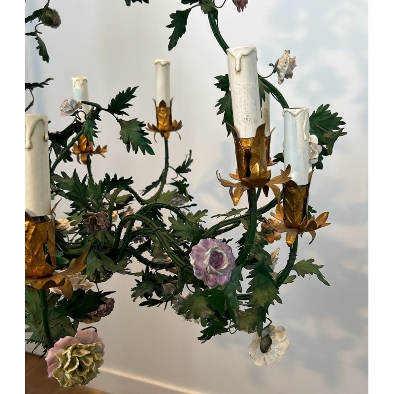 Lustre Corbeille Louis XVI aux Fleurs de Meissen, Travail Français, vers 1920 – Maison BARROIS